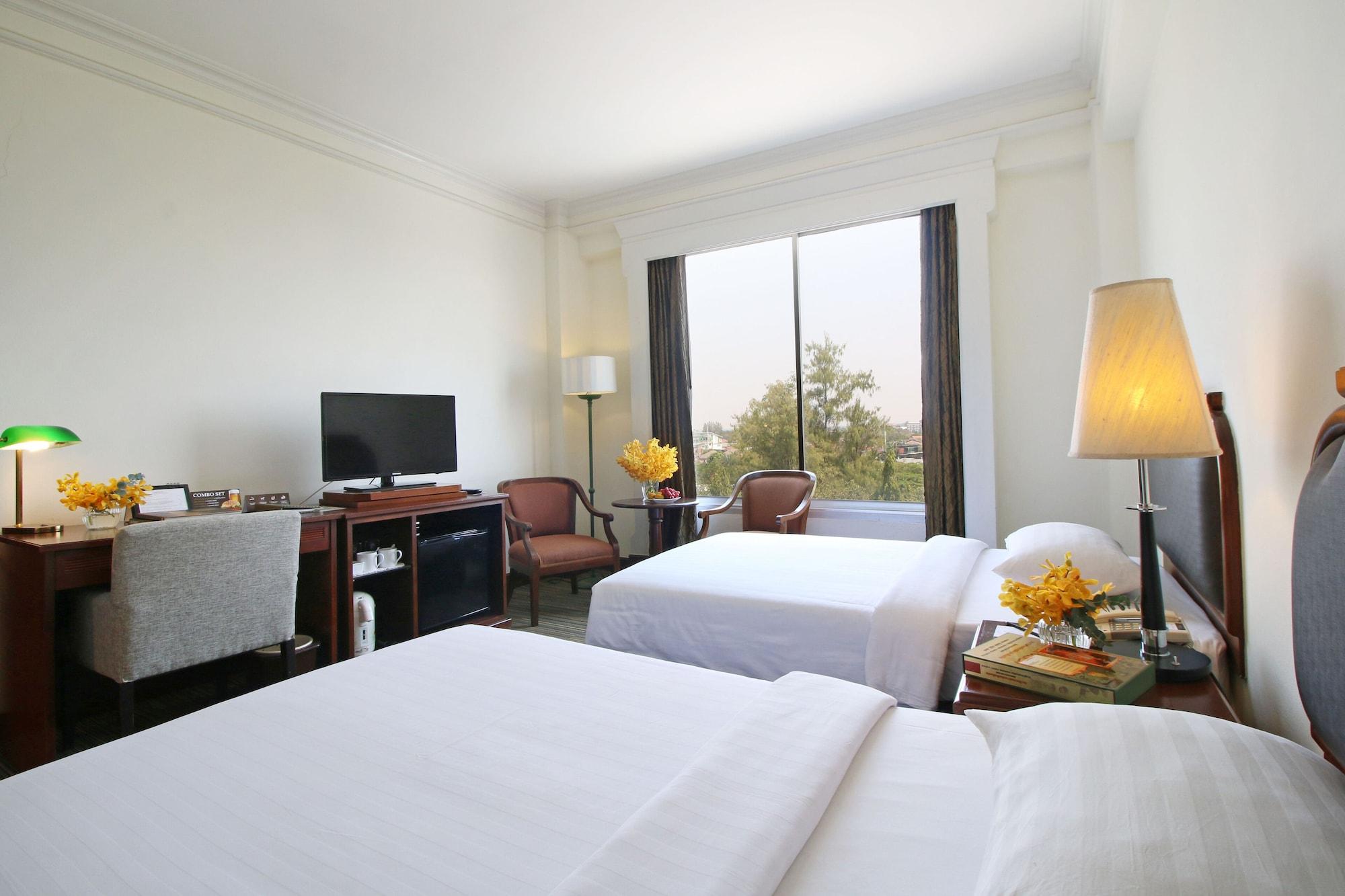 The Imperial Hotel & Convention Centre Korat Nakhonratchasima Esterno foto