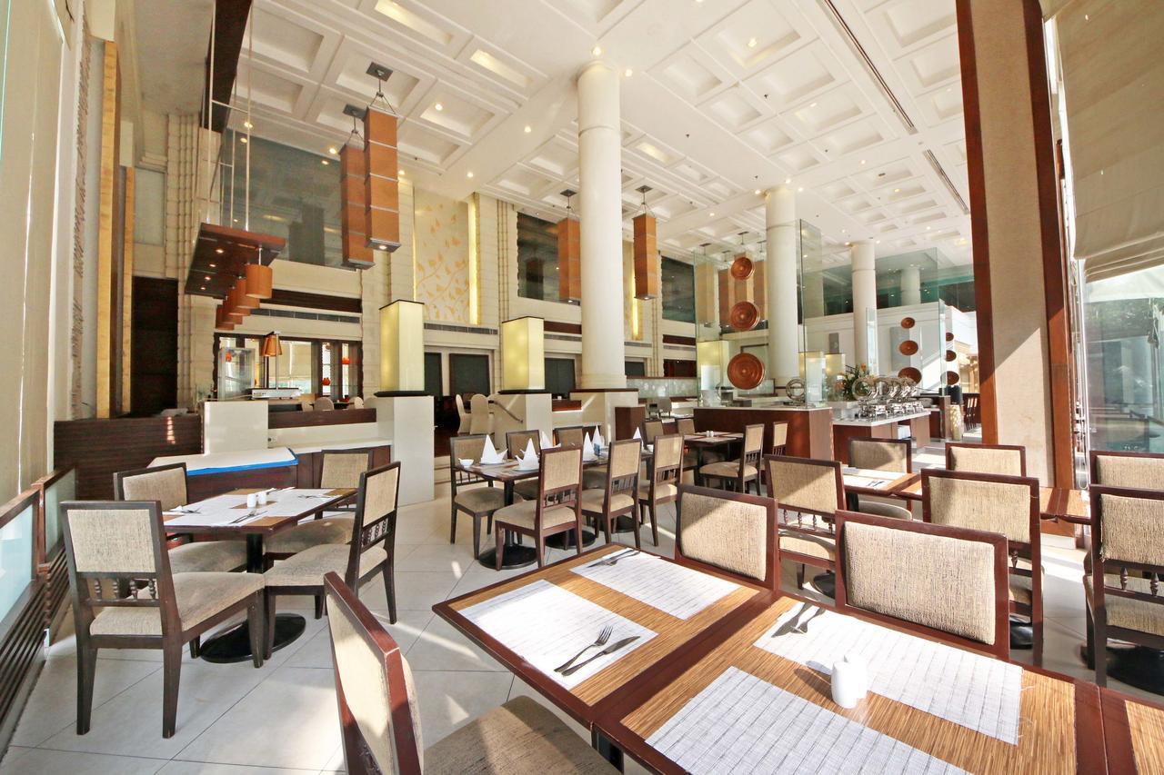 The Imperial Hotel & Convention Centre Korat Nakhonratchasima Esterno foto